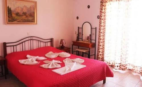 Yannis Pothoulakis Apartments Almirida エクステリア 写真