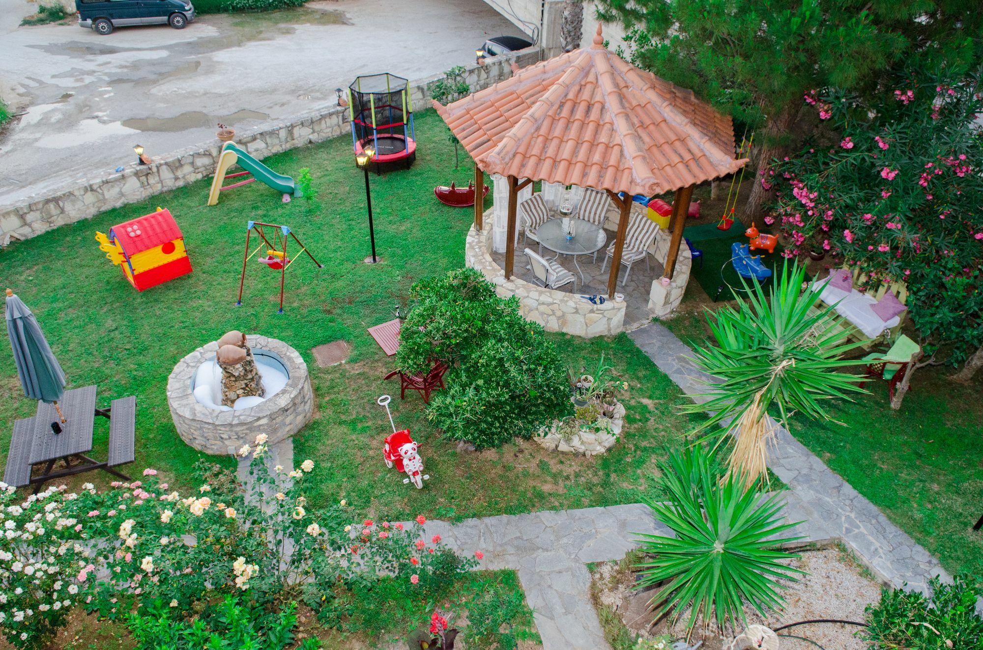 Yannis Pothoulakis Apartments Almirida エクステリア 写真